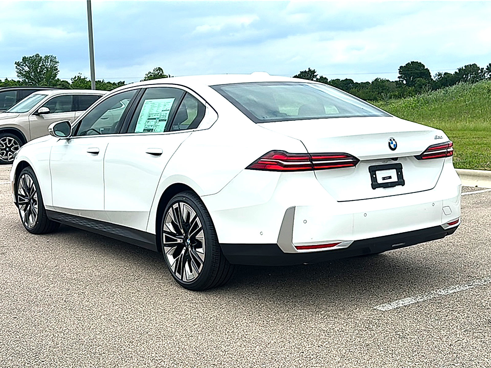 New 2026 BMW 530i w/ Premium Package RWD image 6