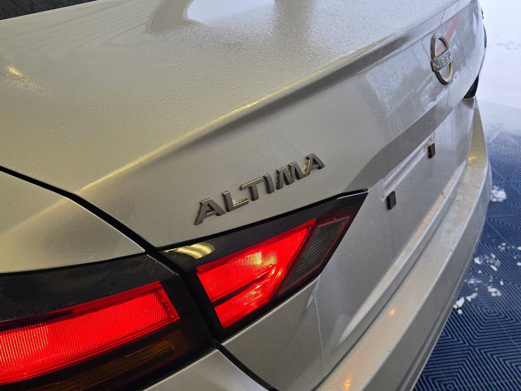 Used 2024 Nissan Altima 2.5 SV image 29