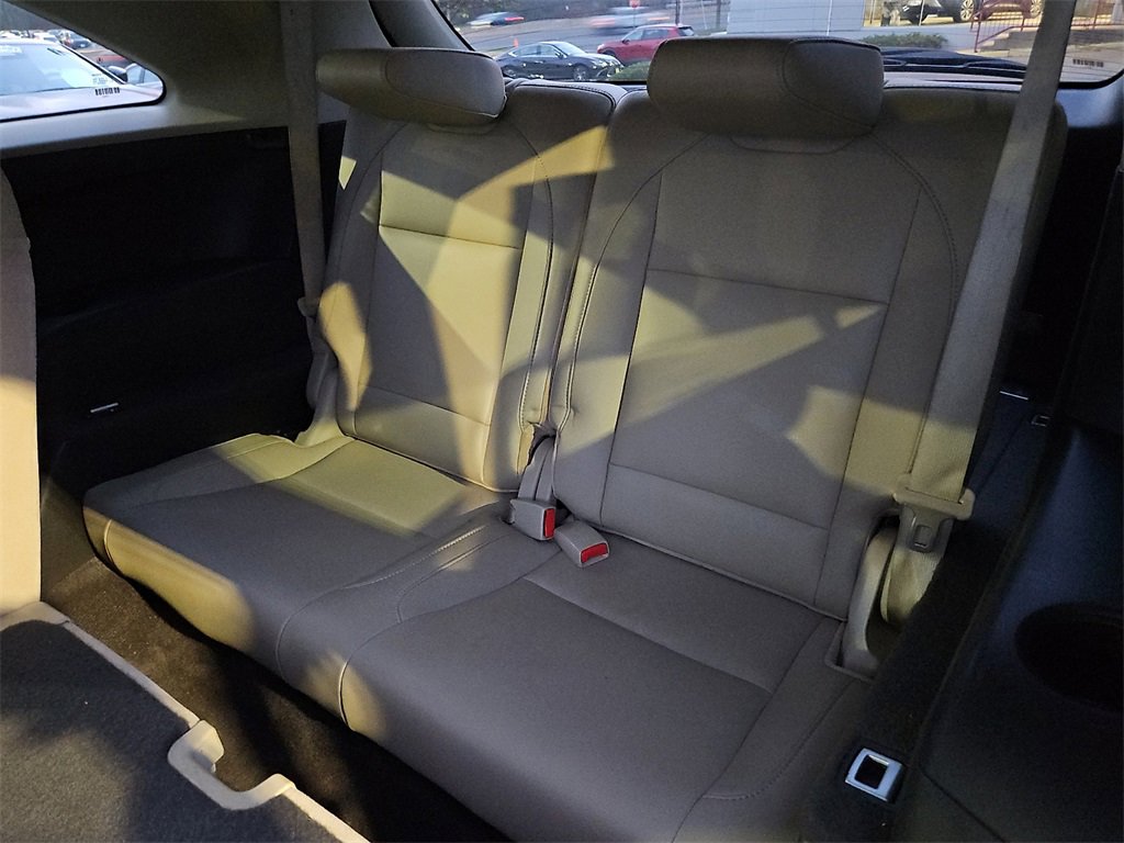 Used 2017 Acura MDX SH-AWD image 14