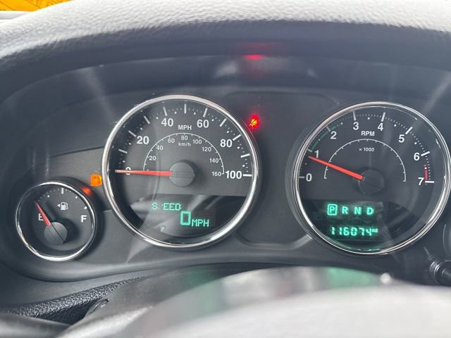 Used 2017 Jeep Wrangler Unlimited Sahara w/ Connectivity Group image 15