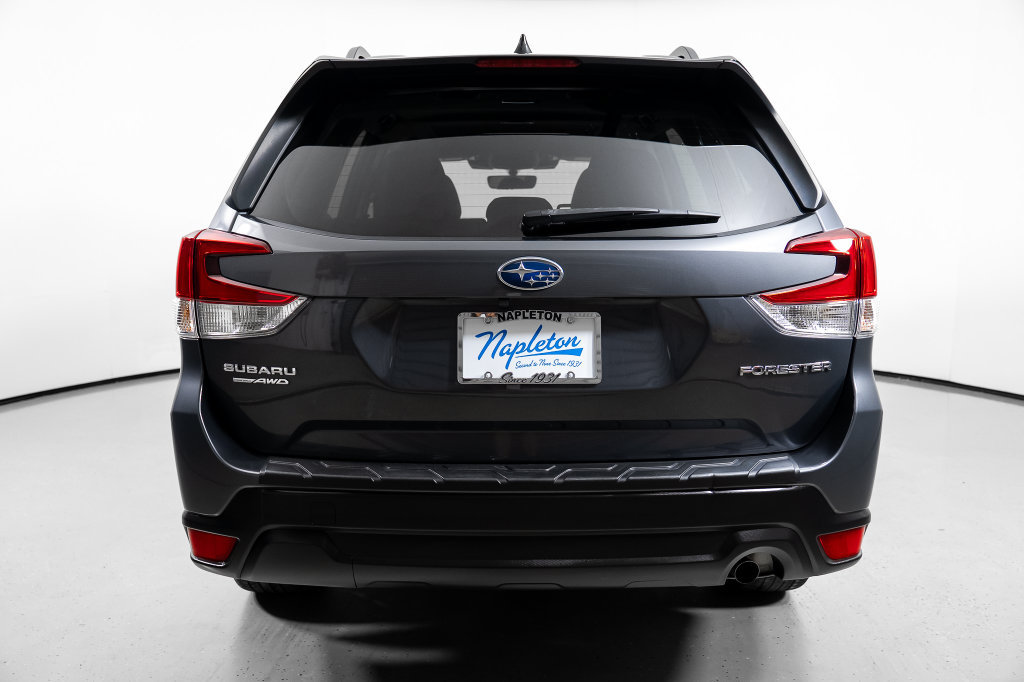 Used 2024 Subaru Forester Premium AWD/4WD image 9