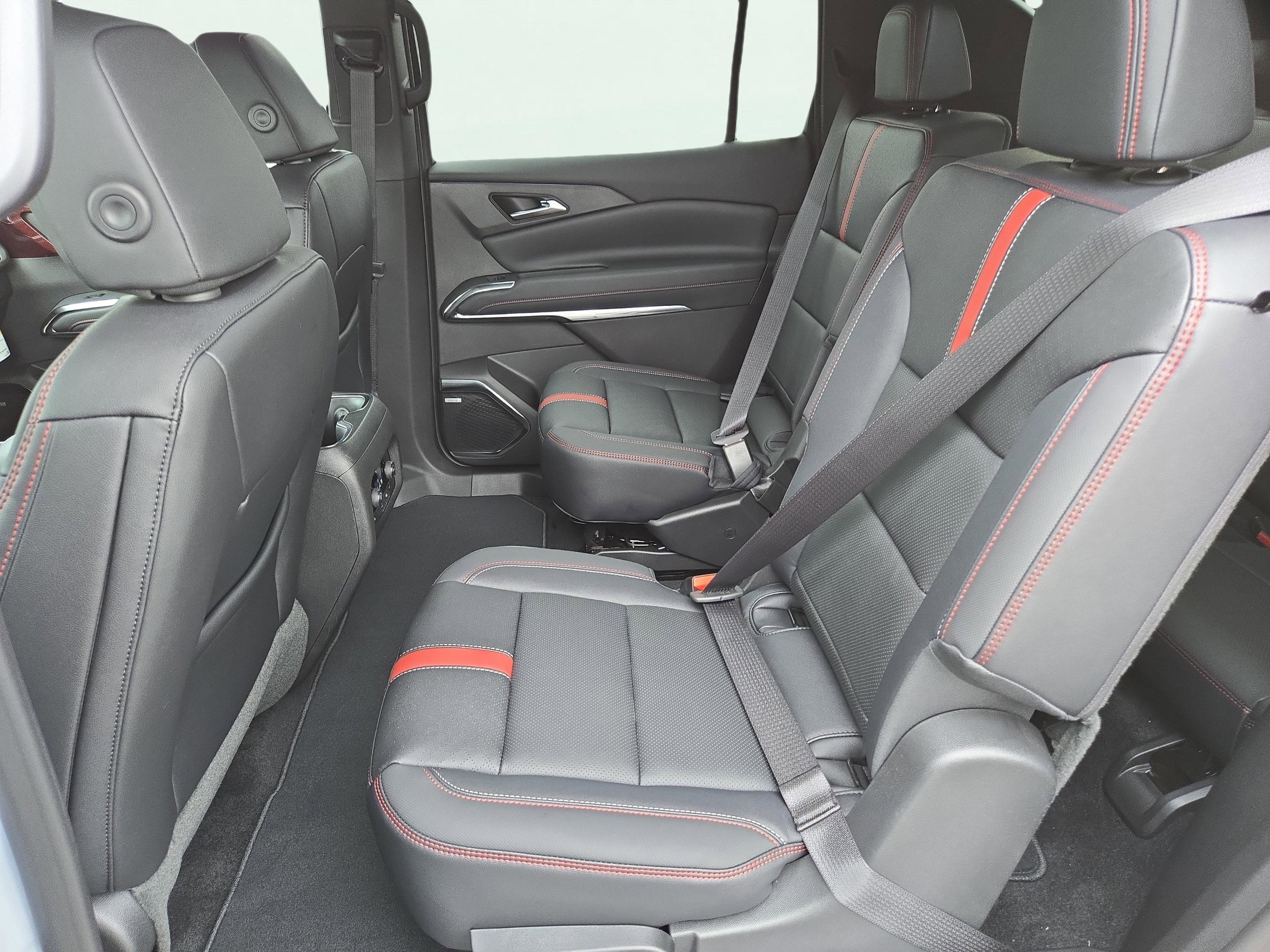 New 2026 Chevrolet Traverse RS image 20