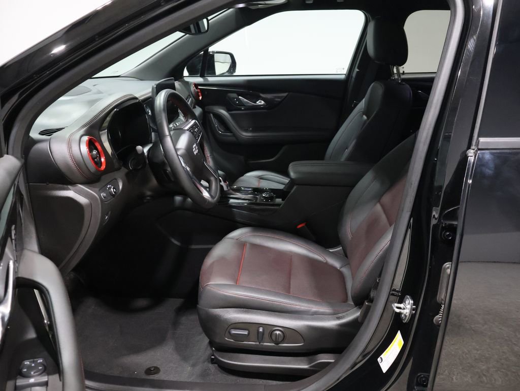 Used 2023 Chevrolet Blazer RS w/ Enhanced Convenience Package image 11