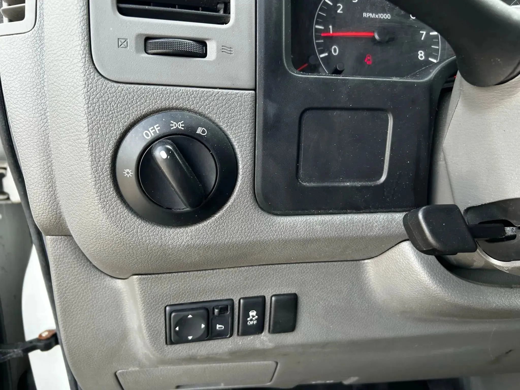 Used 2016 Nissan NV 2500 S w/ Power Package RWD image 12