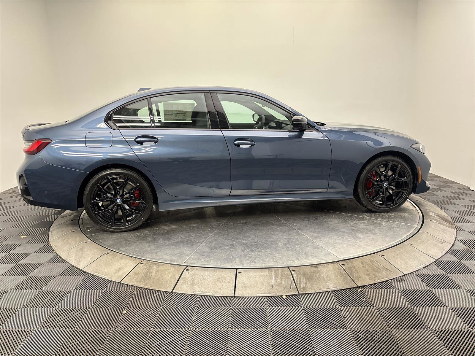 New 2026 BMW 330i xDrive Sedan w/ M Sport Package image 17