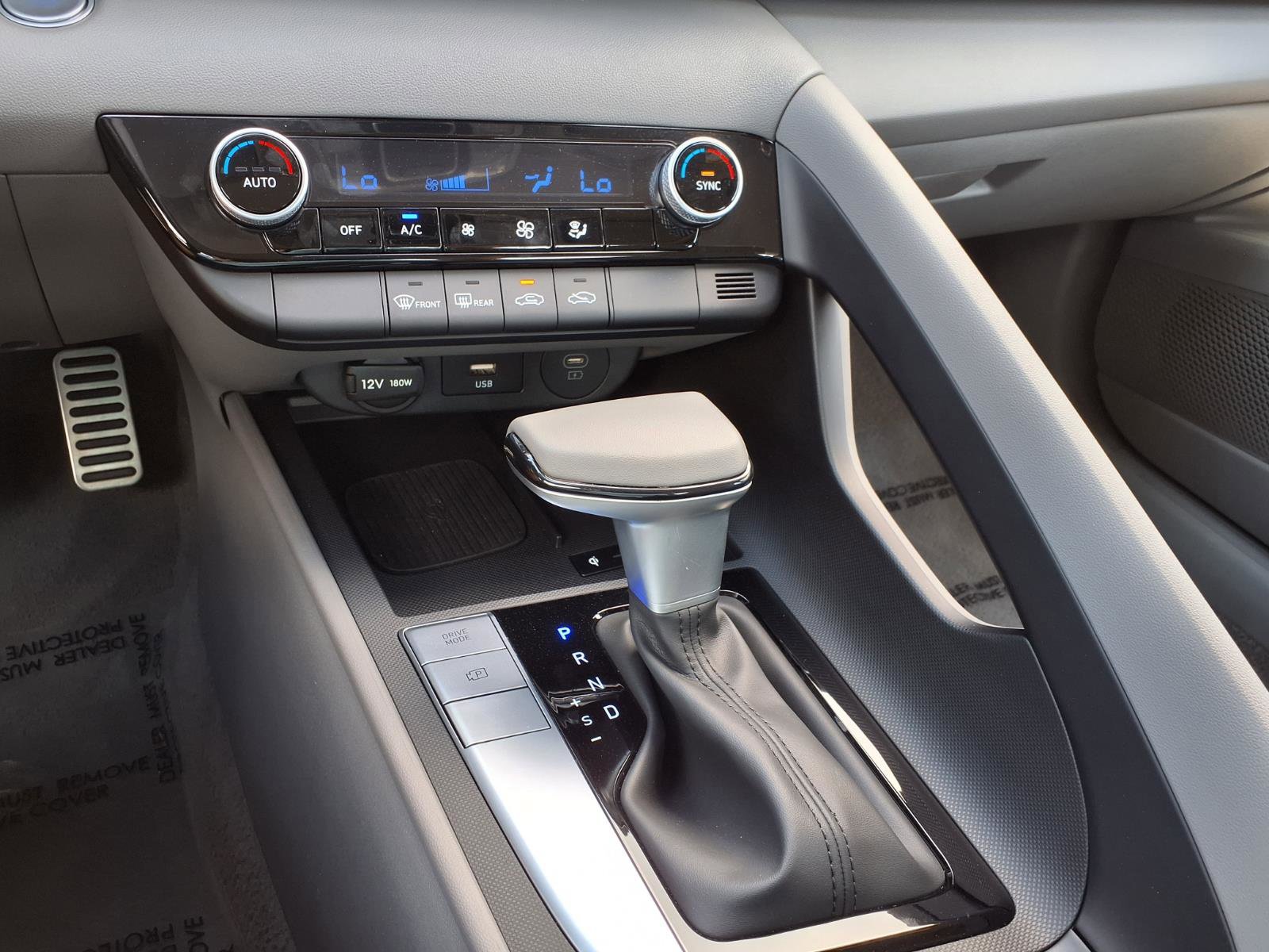 Used 2026 Hyundai Elantra Sport image 23