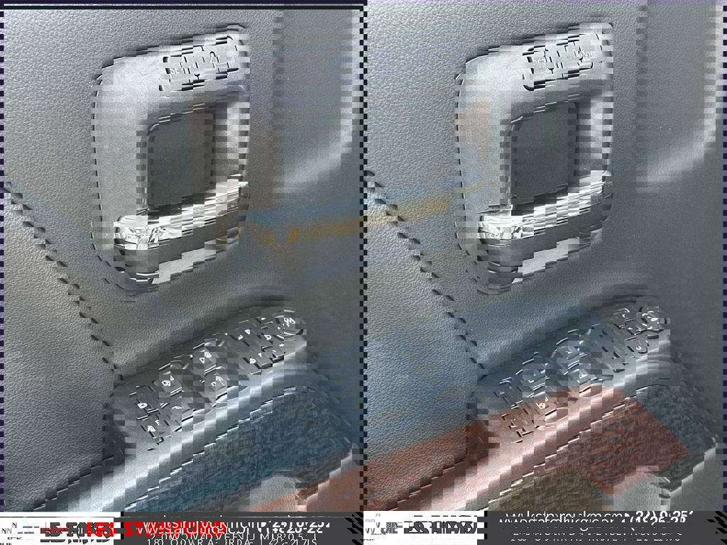 Used 2018 GMC Sierra 1500 SLT AWD/4WD image 18