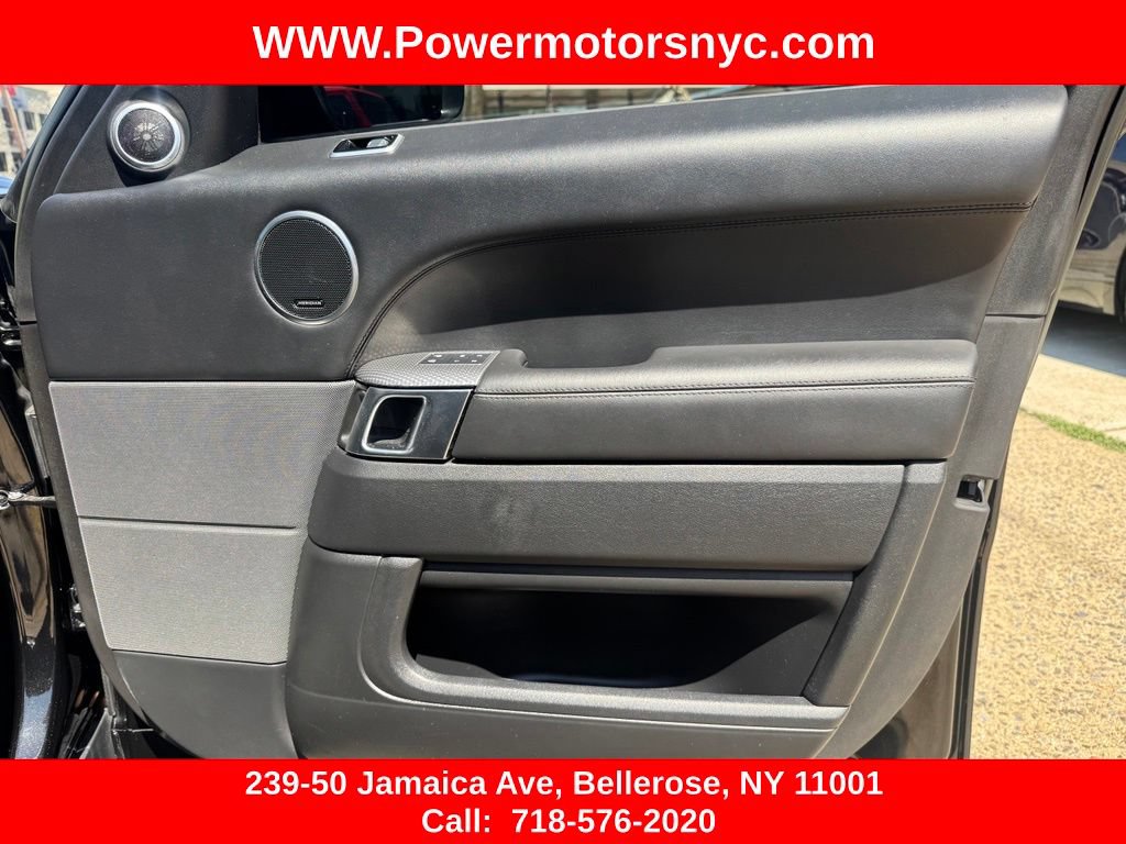 Used 2022 Land Rover Range Rover Sport HST AWD/4WD image 30
