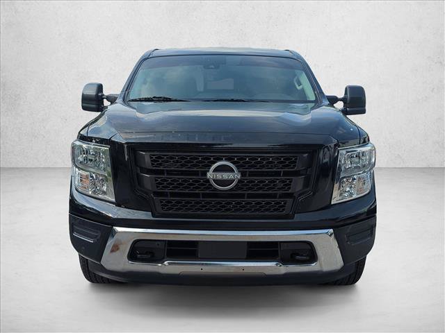 Used 2024 Nissan Titan SV w/ SV Convenience Package RWD image 2