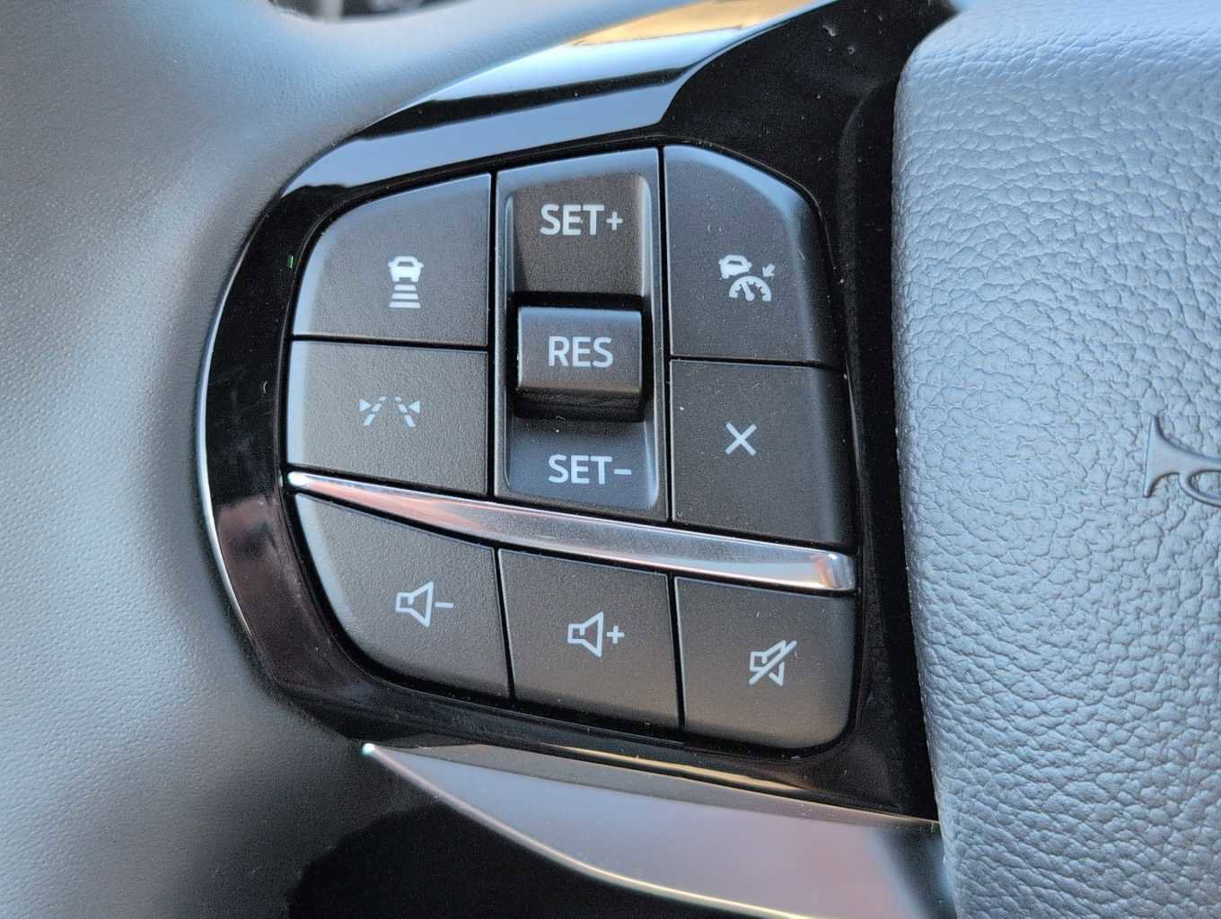 New 2025 Ford Explorer Platinum image 26