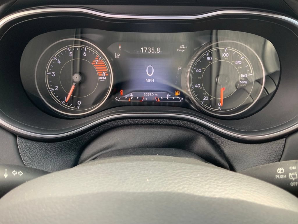 Used 2019 Jeep Cherokee Overland w/ Technology Group AWD/4WD image 24