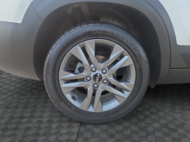 Used 2023 Kia Seltos S FWD image 34