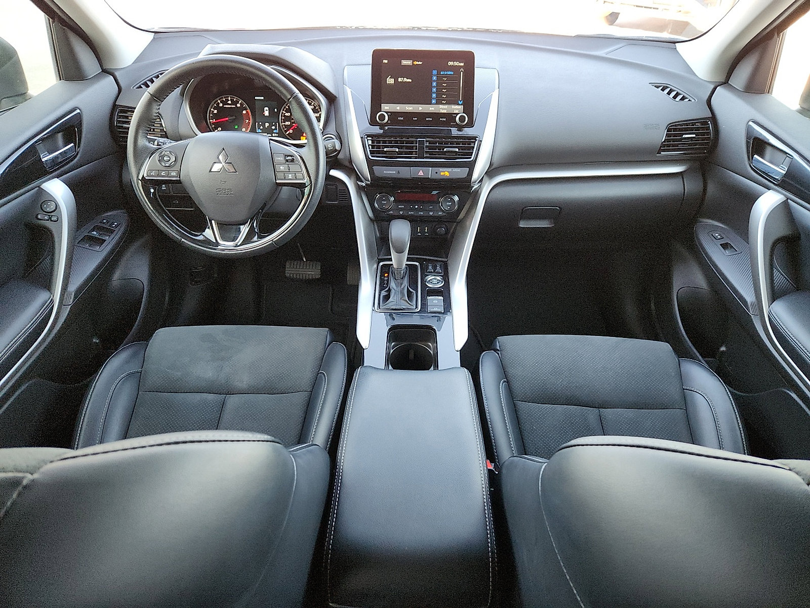 Used 2024 Mitsubishi Eclipse Cross SE image 11