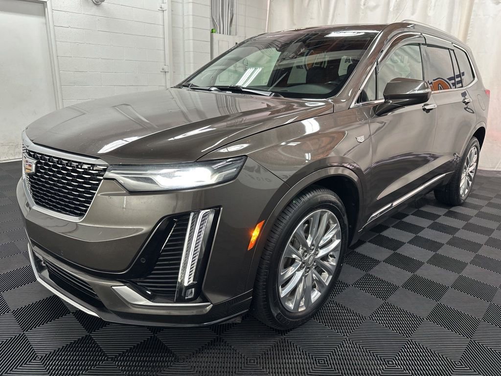Used 2020 Cadillac XT6 Premium Luxury image 2