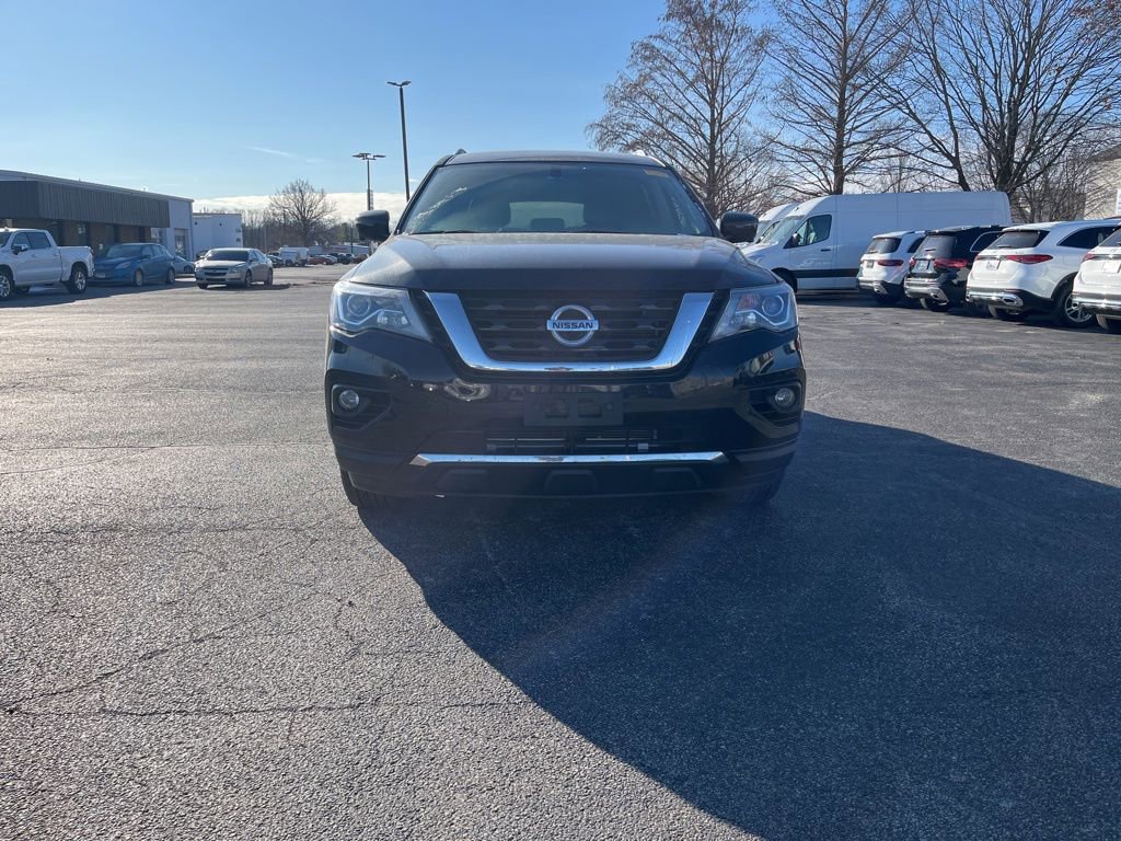 Used 2020 Nissan Pathfinder Platinum image 9