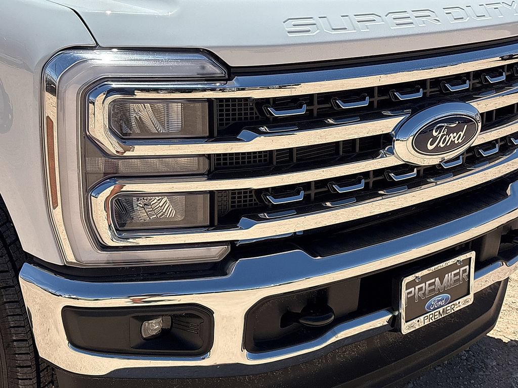 New 2026 Ford F350 Lariat AWD/4WD image 13