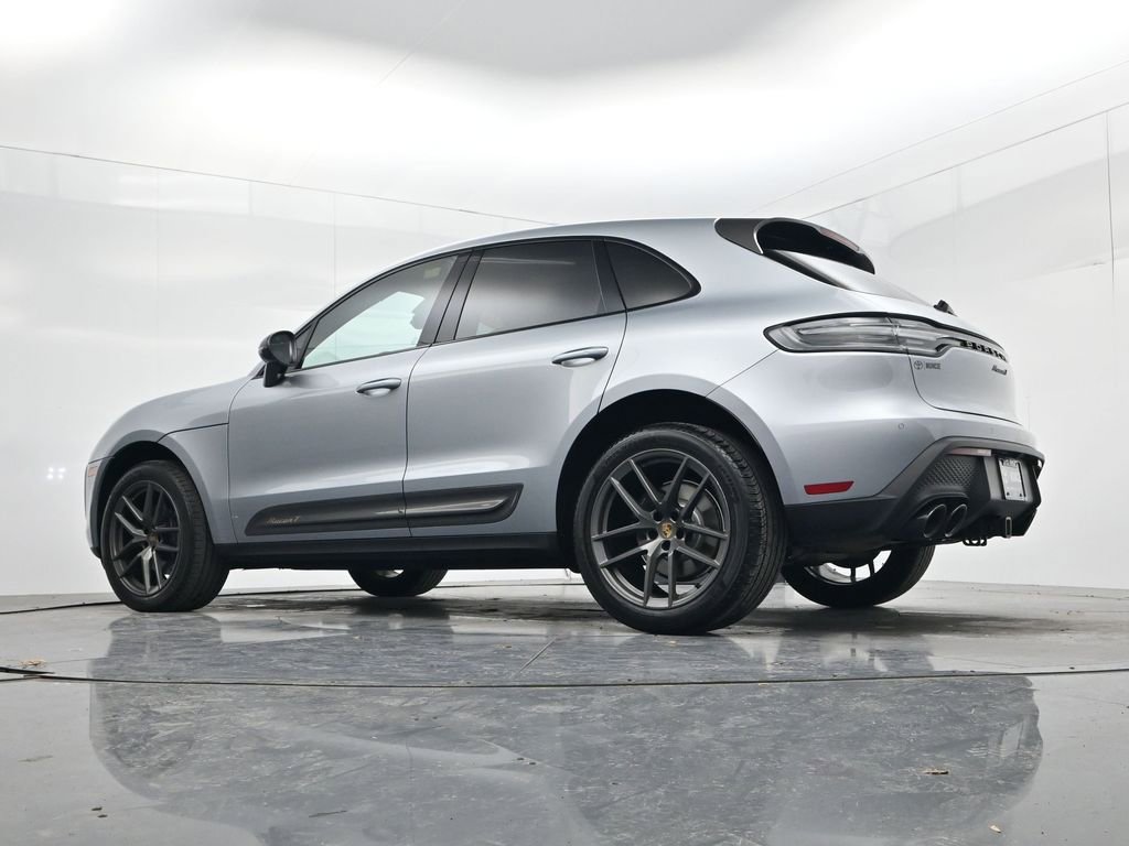 Used 2024 Porsche Macan Turbo image 61