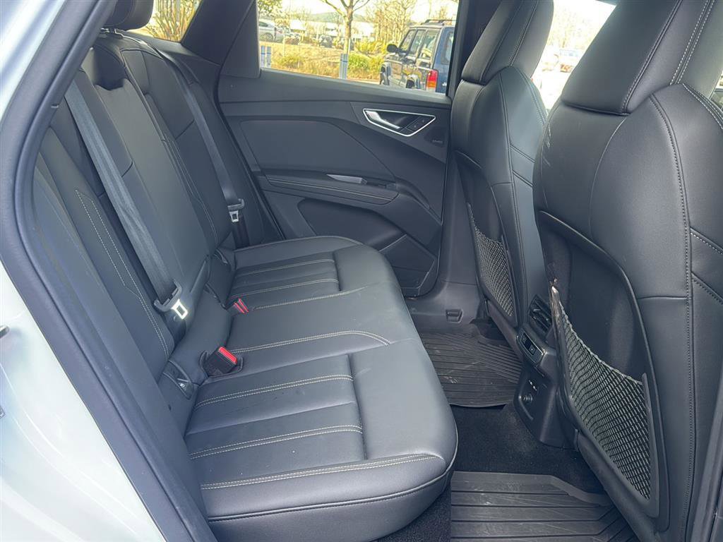 Certified 2025 Audi Q4 e-tron Premium Plus w/ Premium Plus image 15