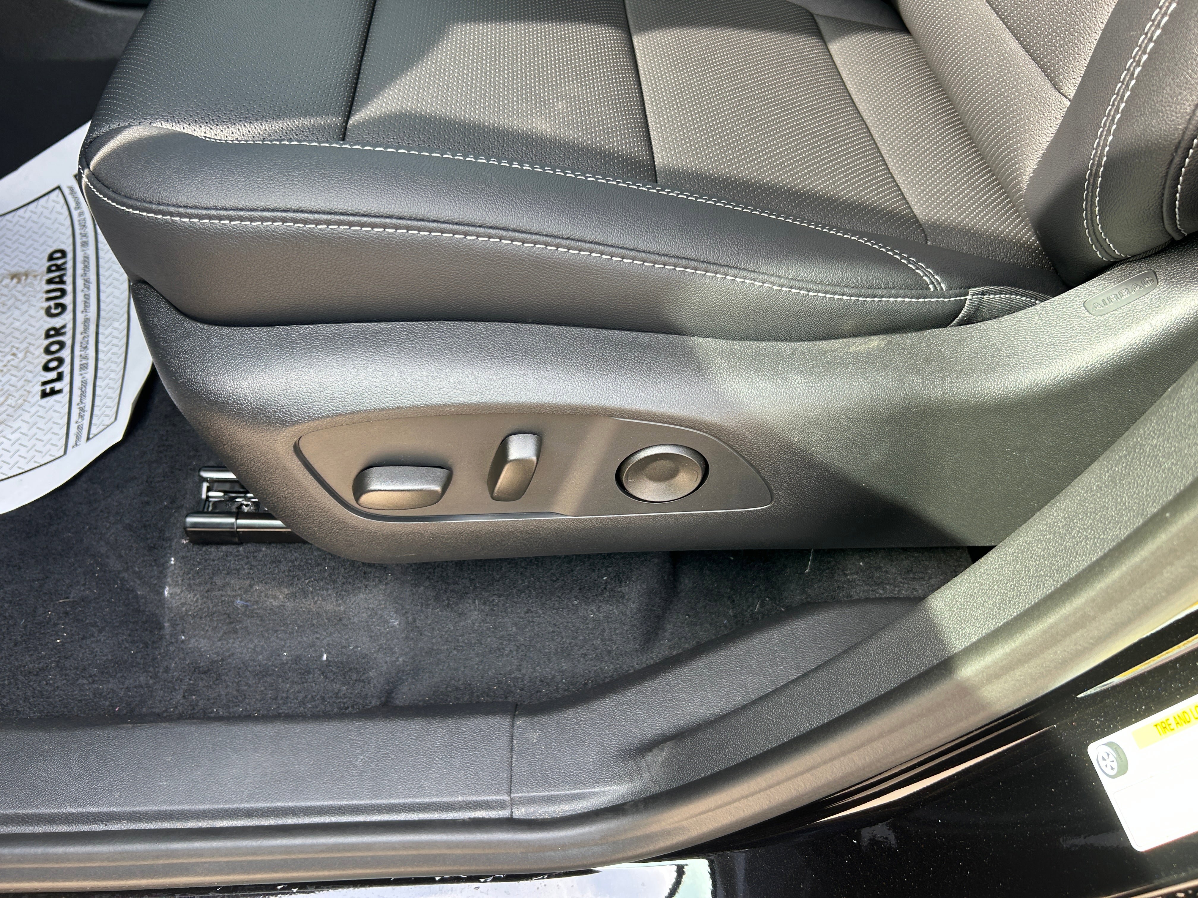 New 2026 Chevrolet Traverse LT w/ Midnight/Sport Edition AWD/4WD image 15