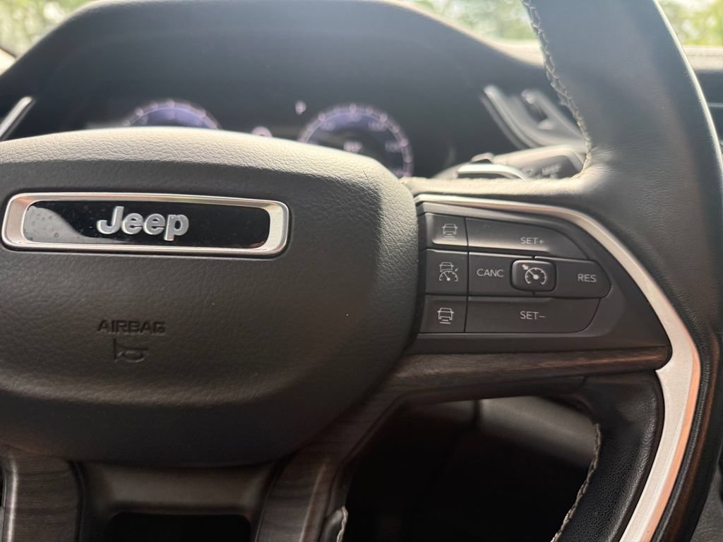 Used 2021 Jeep Grand Cherokee L Limited RWD image 23