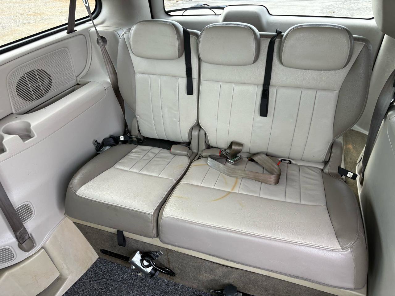 Used 2005 Dodge Grand Caravan SXT image 22