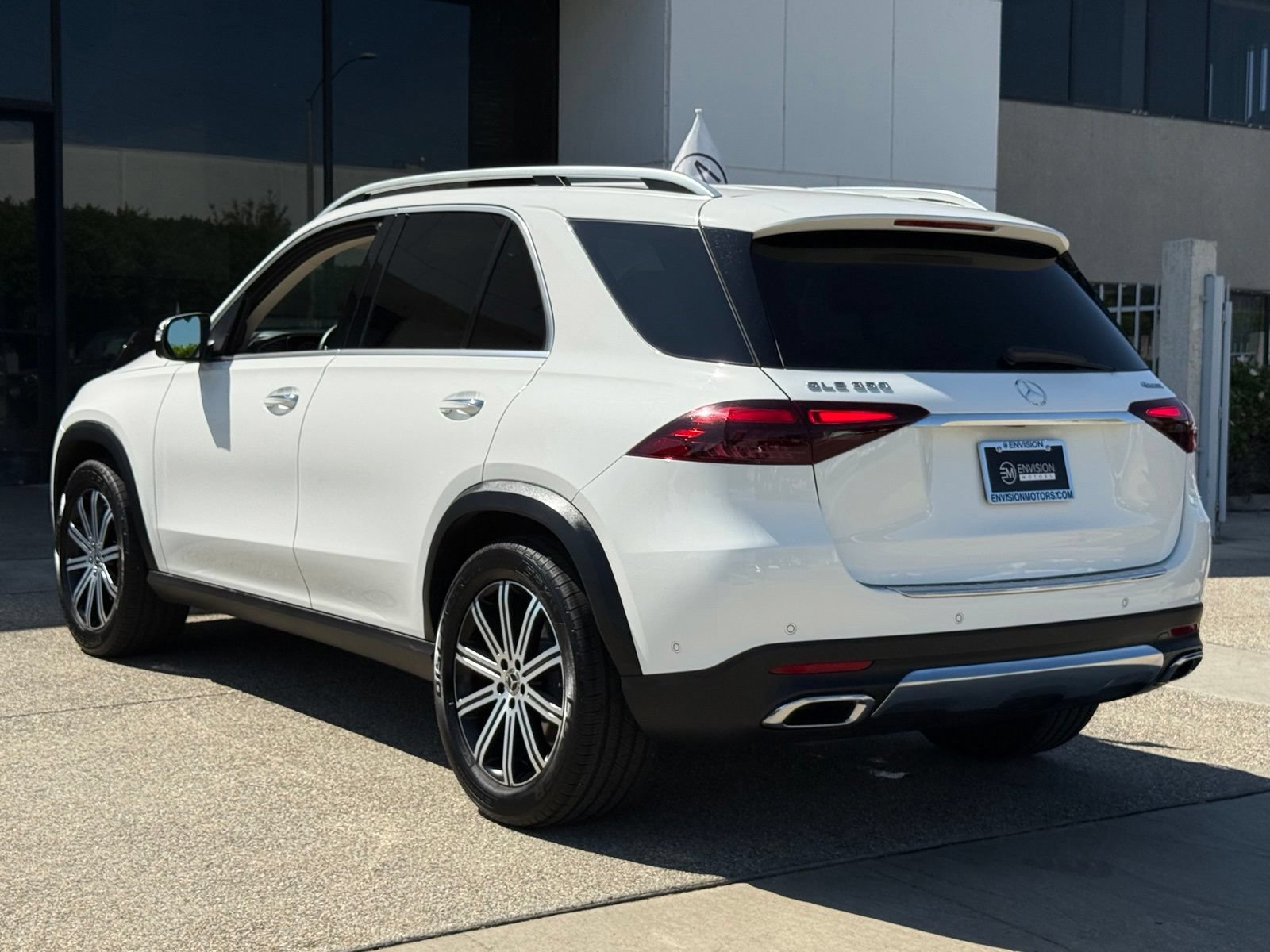 Used 2024 Mercedes-Benz GLE 350 4MATIC image 10