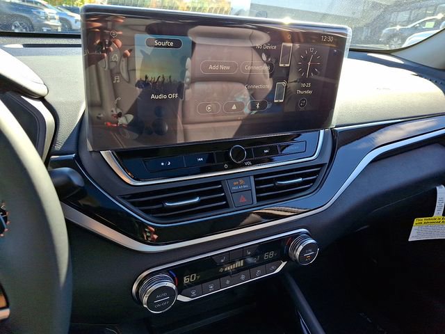 New 2025 Nissan Altima 2.5 SR w/ SR Premium Package image 8