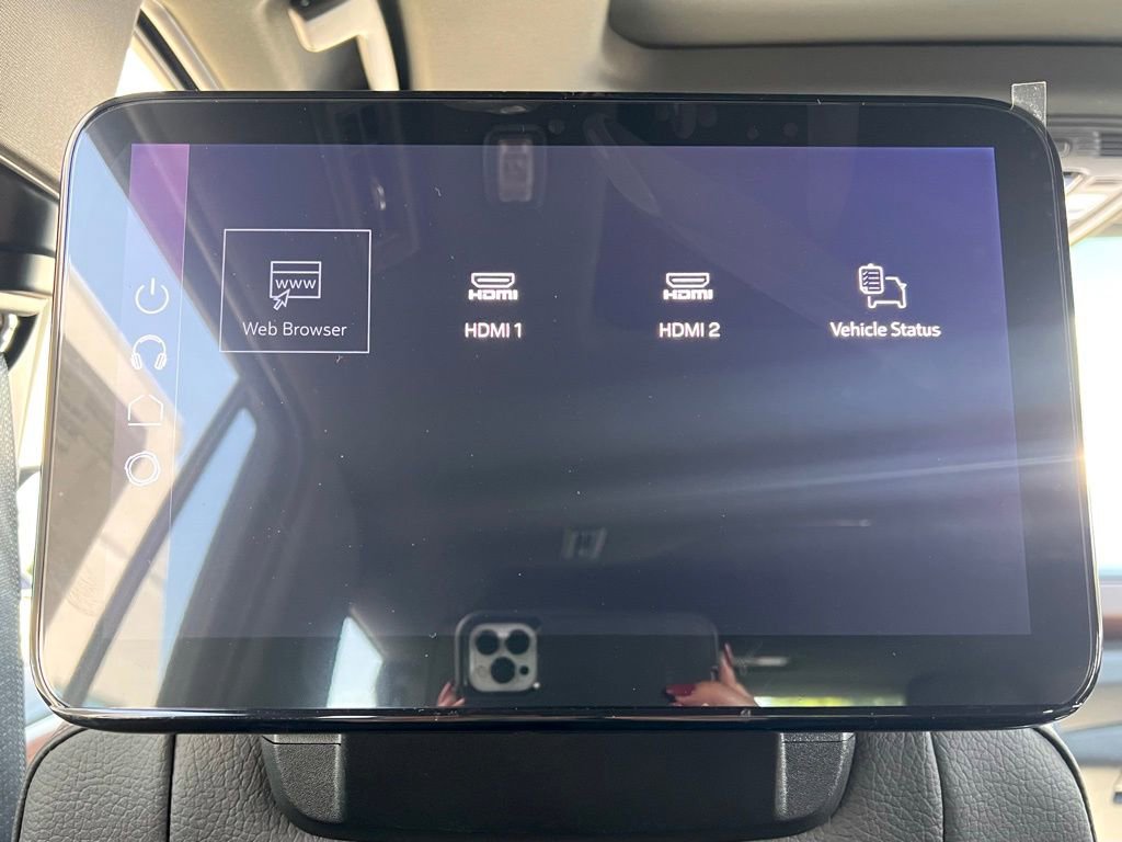 New 2026 GMC Yukon Denali w/ Denali Reserve Package RWD image 14