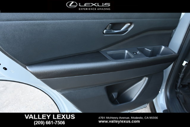 Used 2026 Nissan Pathfinder Rock Creek w/ Rock Creek Premium Package AWD/4WD image 19