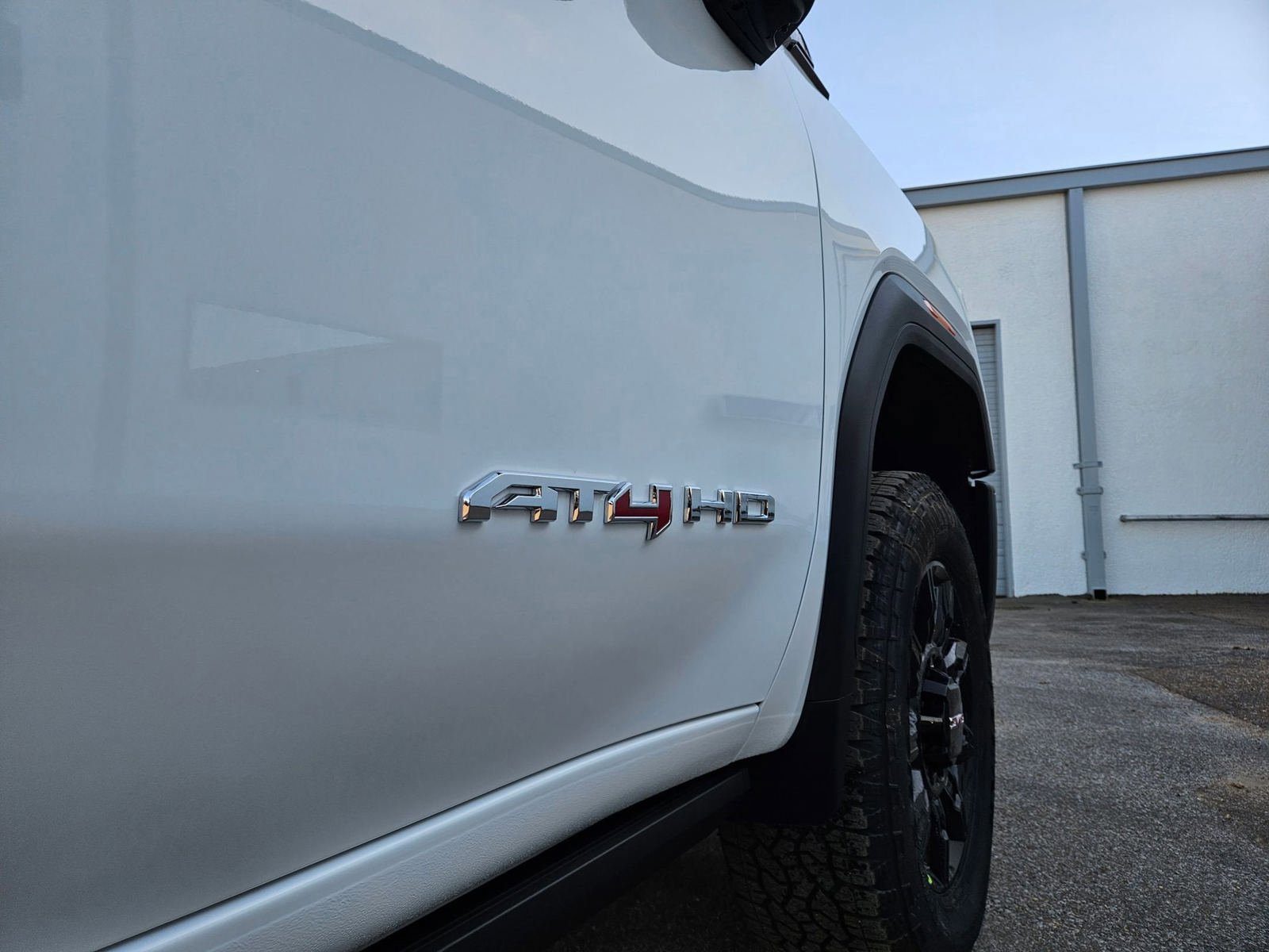 New 2026 GMC Sierra 2500 AT4 w/ AT4 Premium Plus Package AWD/4WD image 33