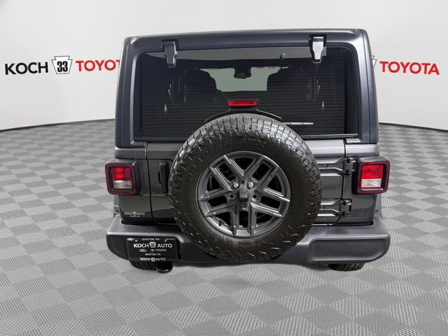 Used 2024 Jeep Wrangler Unlimited Sport AWD/4WD image 7