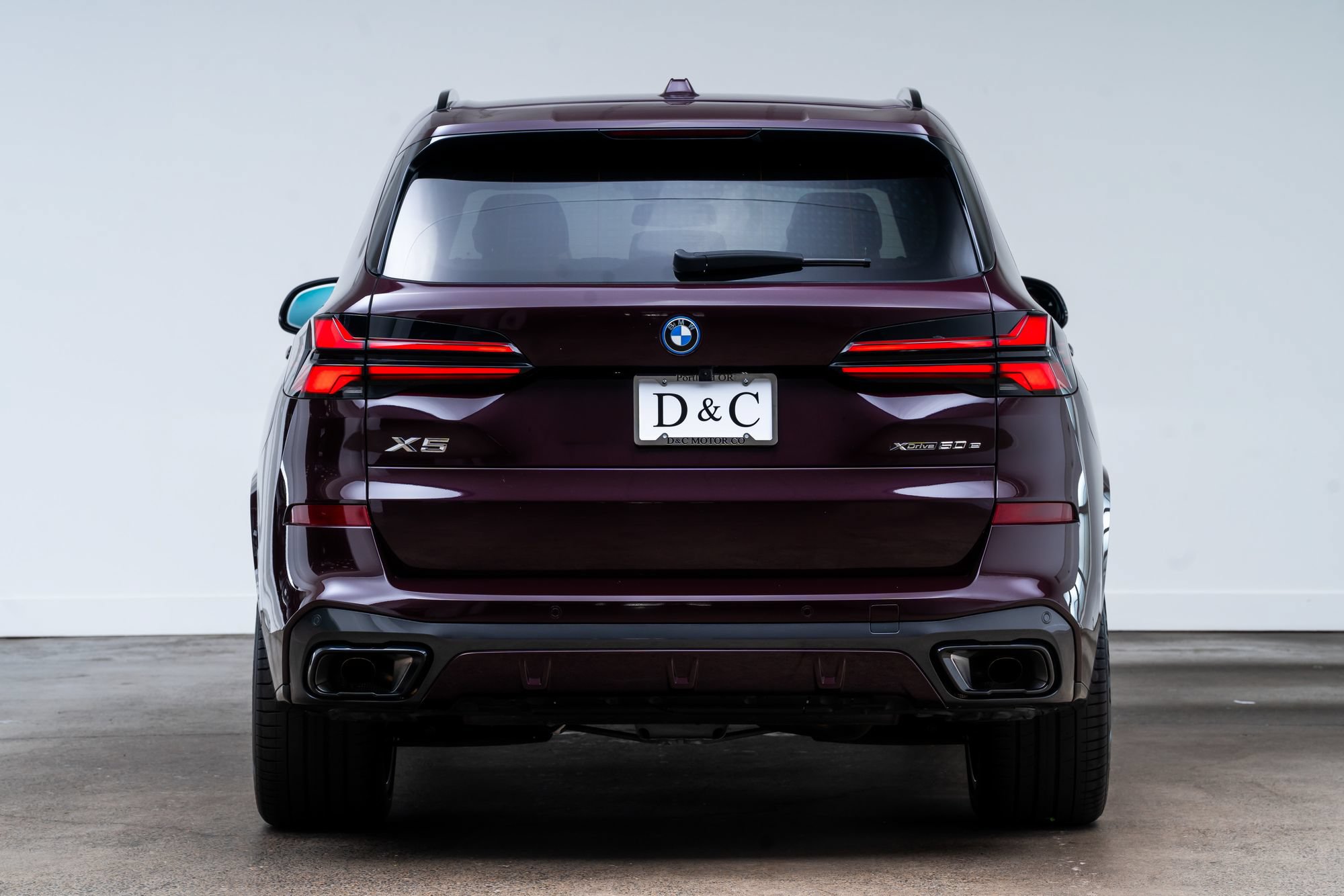 Used 2025 BMW X5 xDrive50e w/ Executive Package AWD/4WD image 6