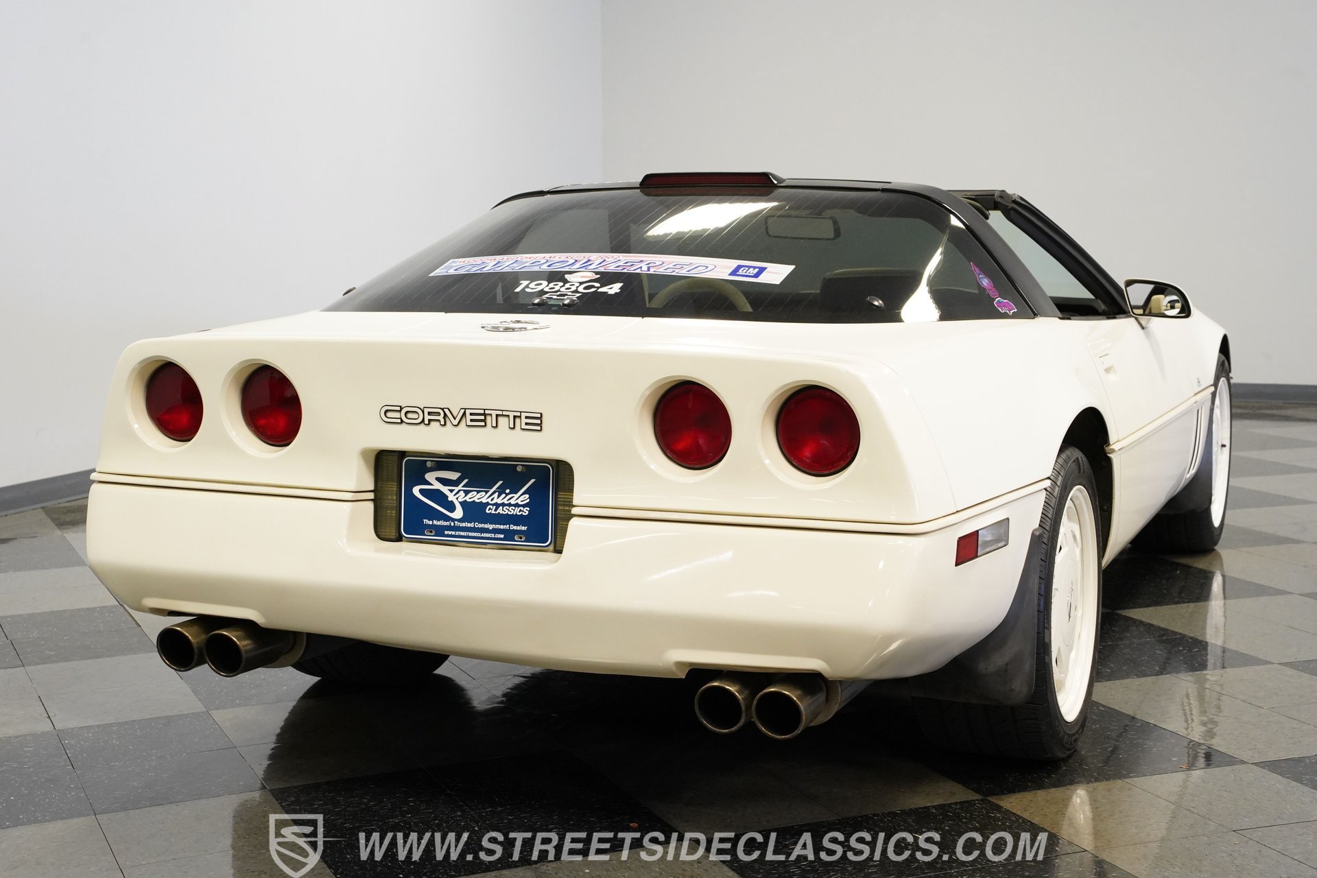 Used 1988 Chevrolet Corvette Coupe RWD image 12