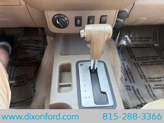 Used 2013 Nissan Frontier SV w/ SV Value Truck Pkg AWD/4WD image 14
