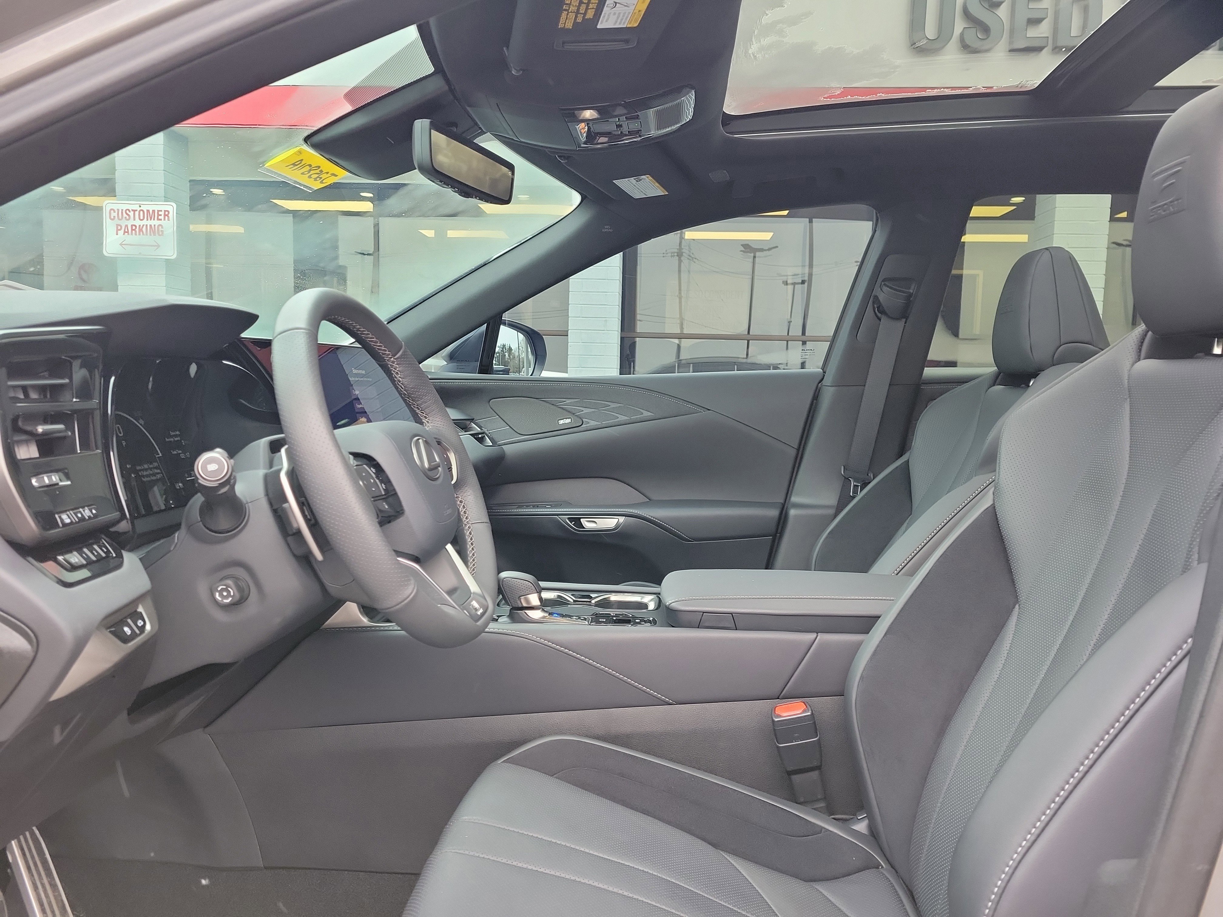 Used 2025 Lexus RX 500h F Sport image 15