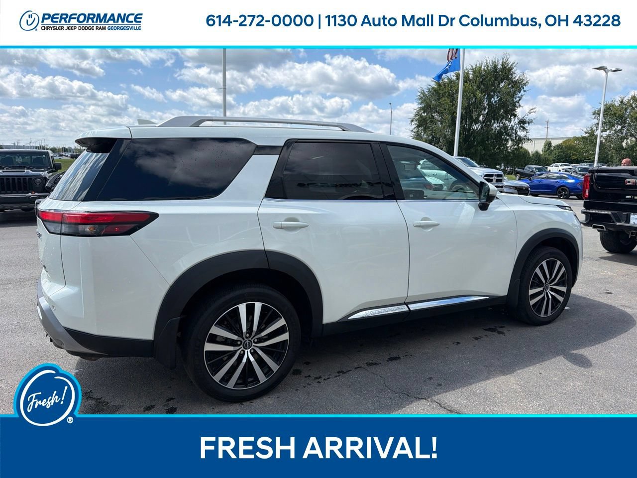 Used 2023 Nissan Pathfinder Platinum AWD/4WD image 8