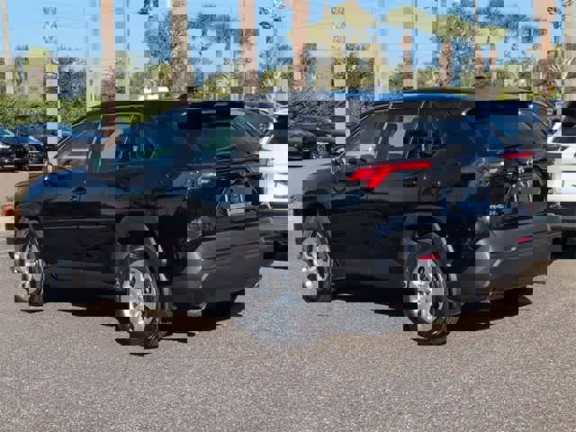 Used 2023 Toyota RAV4 LE image 6