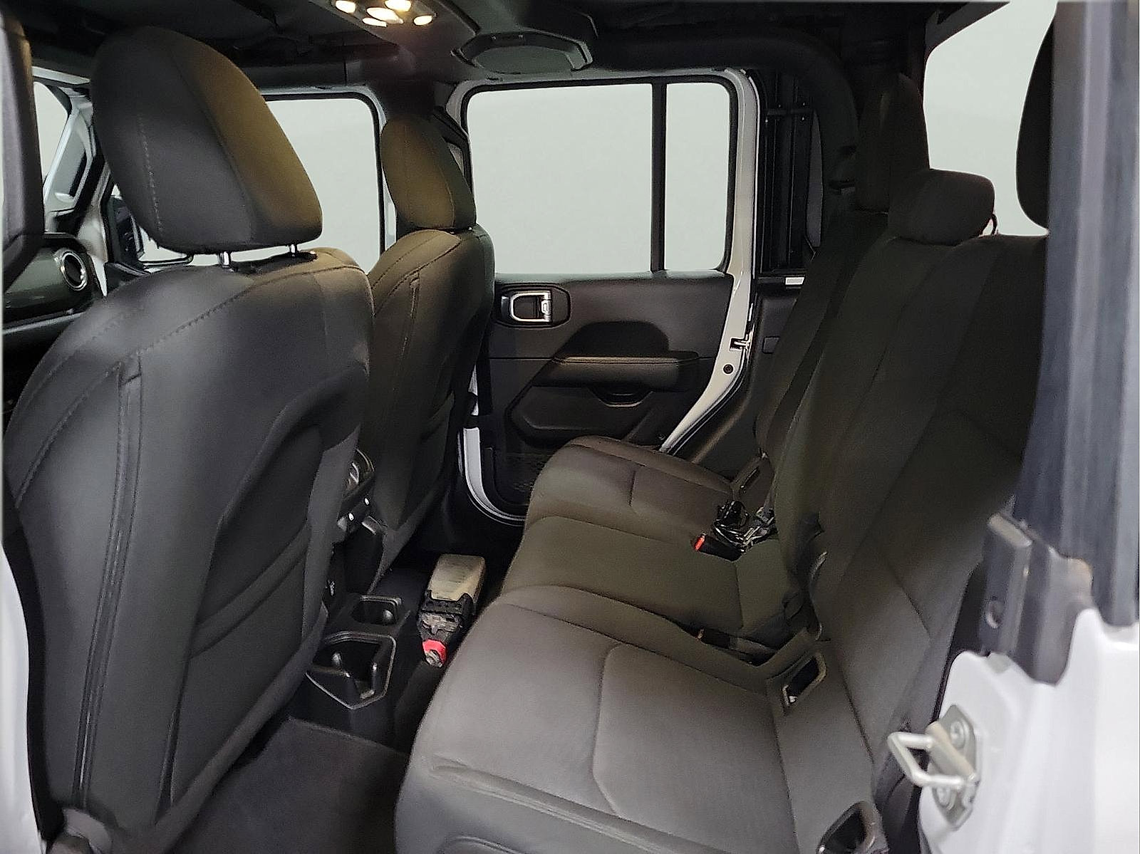 Used 2023 Jeep Gladiator Overland image 9