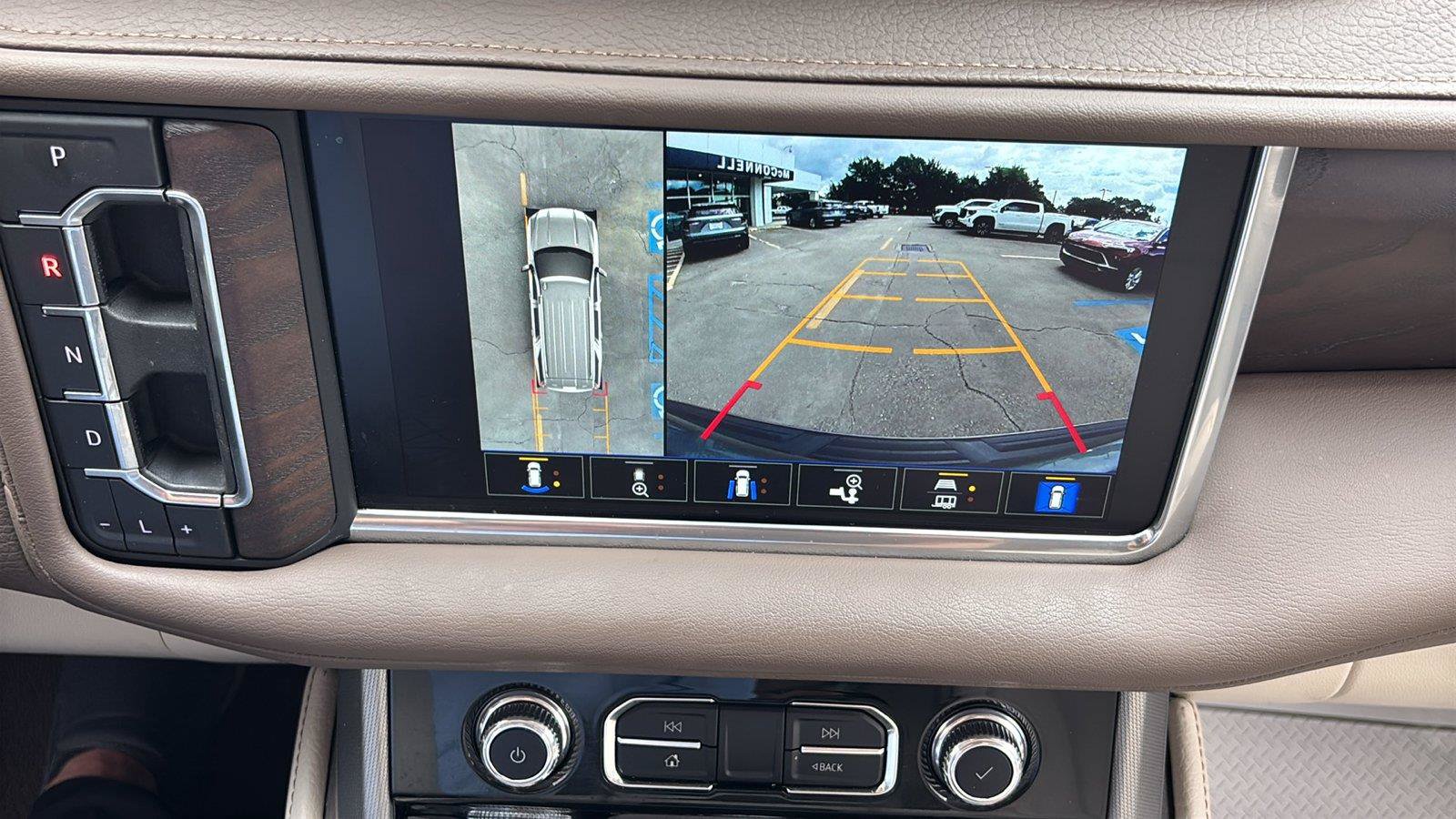 Used 2022 GMC Yukon Denali AWD/4WD image 38