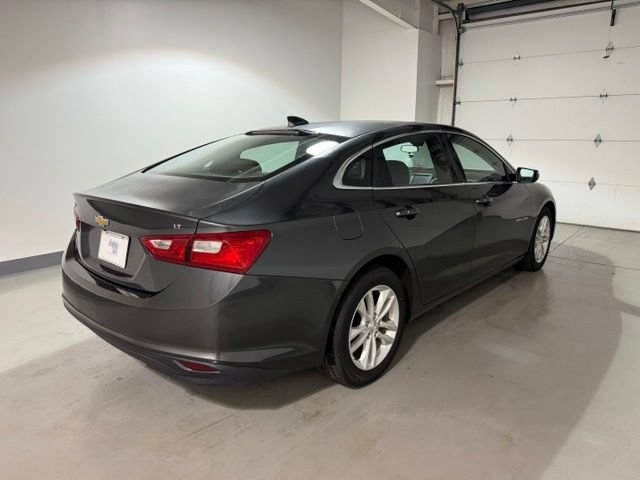 Used 2016 Chevrolet Malibu LT FWD image 7