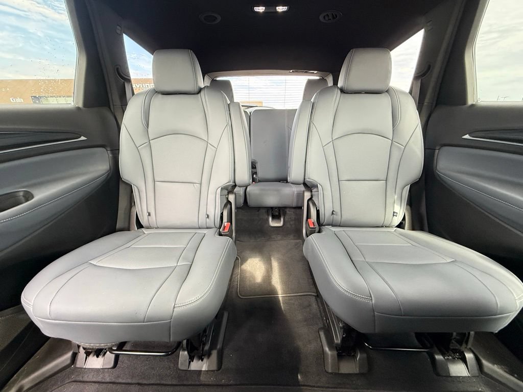 Used 2024 Buick Enclave Essence FWD image 30