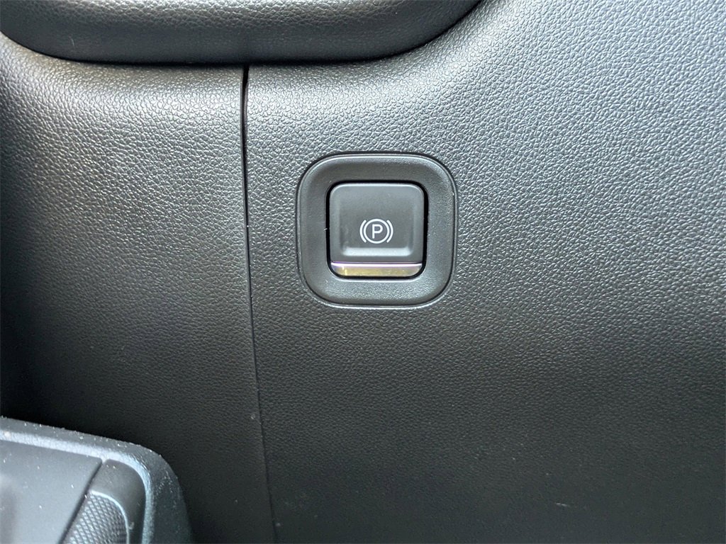 Used 2021 Chevrolet Silverado 1500 Custom image 23