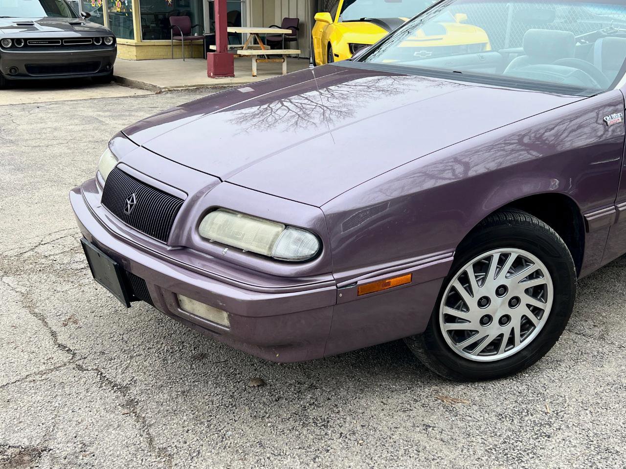 Used 1995 Chrysler LeBaron Convertible FWD image 2