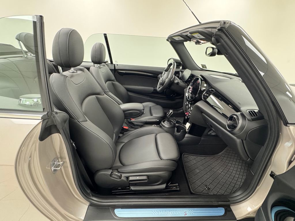 Used 2023 MINI Cooper S image 21