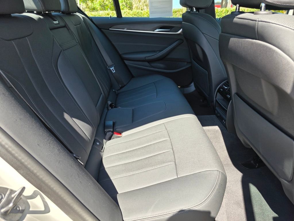 Used 2023 BMW 540i xDrive w/ Convenience Package image 13