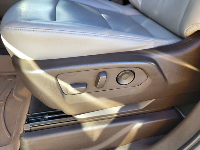 Used 2021 Chevrolet Tahoe Z71 w/ Luxury Package image 13