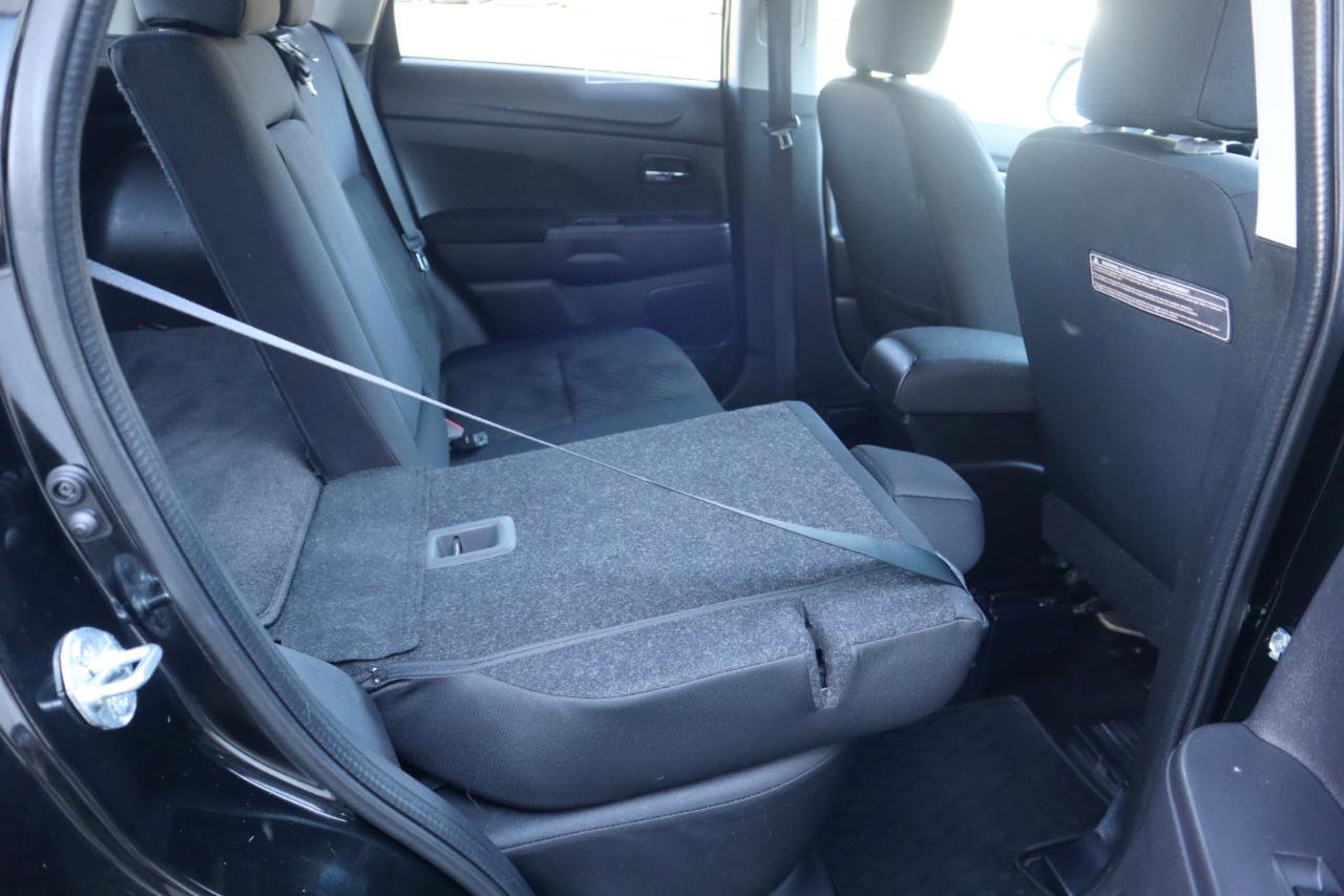 Used 2015 Mitsubishi Outlander Sport SE image 41