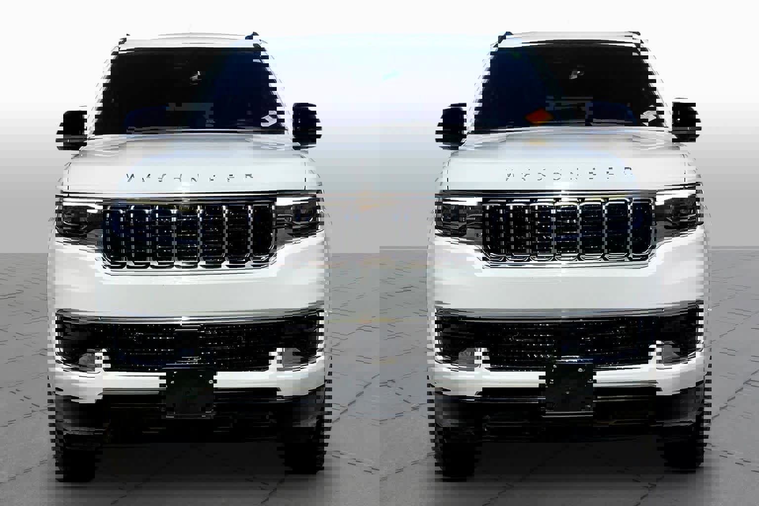 Used 2023 Jeep Wagoneer 4WD w/ Premium Group I image 4