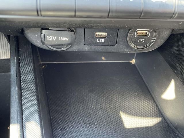 Used 2023 Hyundai Elantra Blue image 22