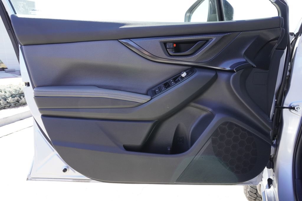 Used 2021 Subaru Crosstrek 2.5i Sport w/ Moonroof Package image 17